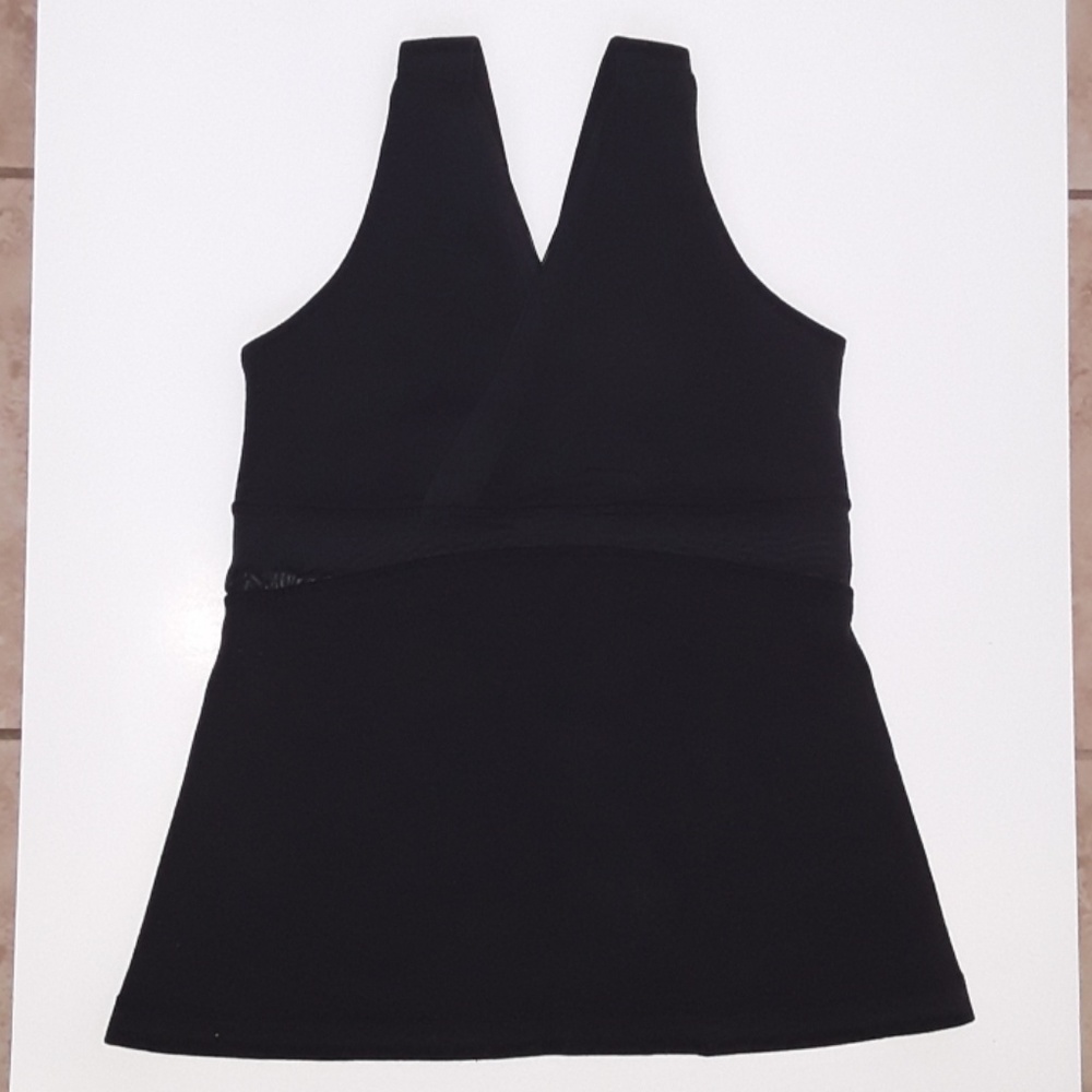 Lululemon black mesh workout top